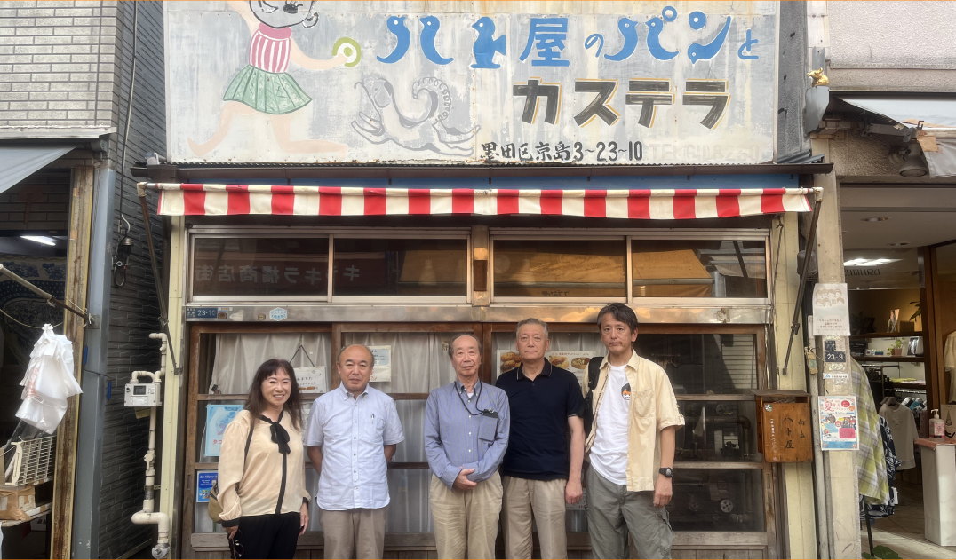 代表者と関係者の写真